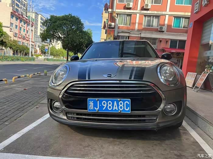 宝马mini clubman,6门[色]美女一手车!10万公