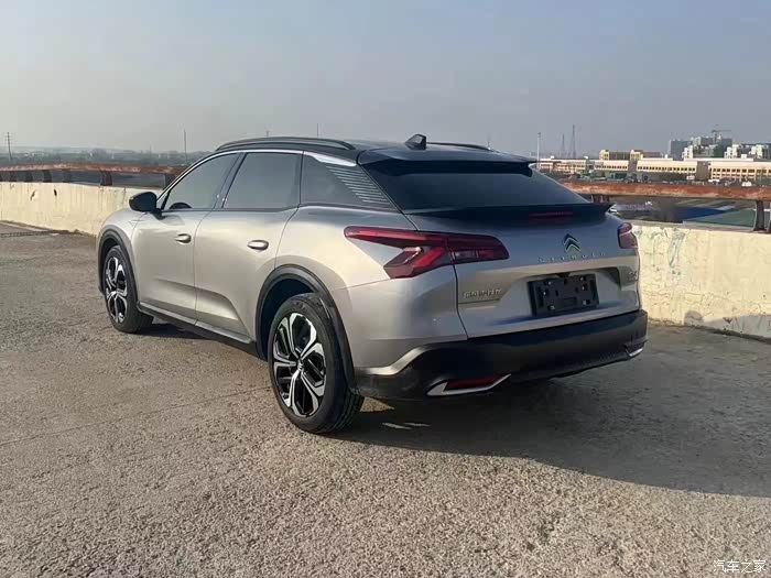 凡尔赛 四级车(耀不凡) 极品车况配置到顶 抬显 l2级辅助