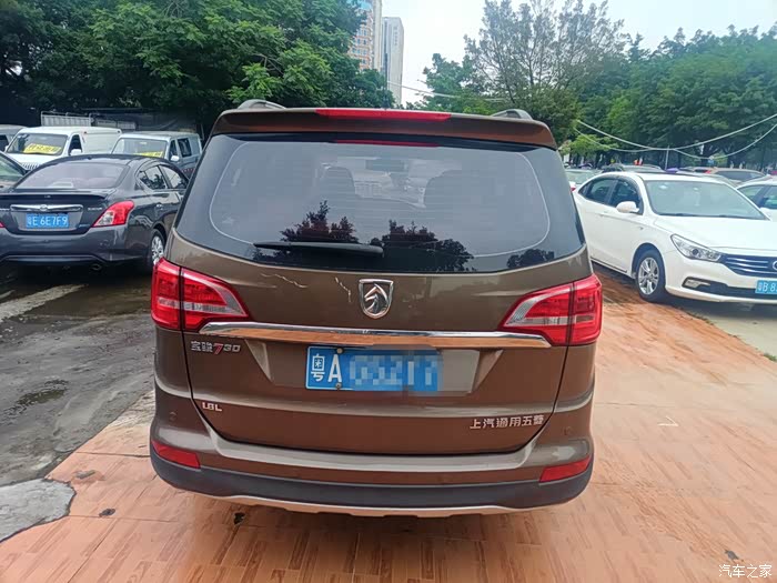 2016年11宝骏730,手动挡1.8l,豪华7座一手车9万