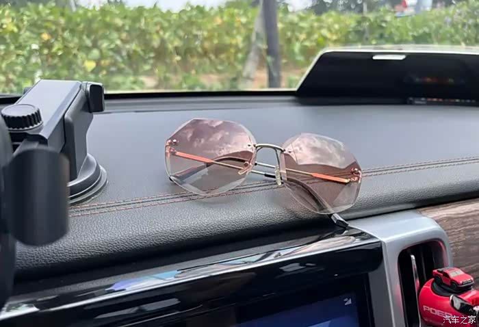 高温天气长城炮车内不要放易燃的物品