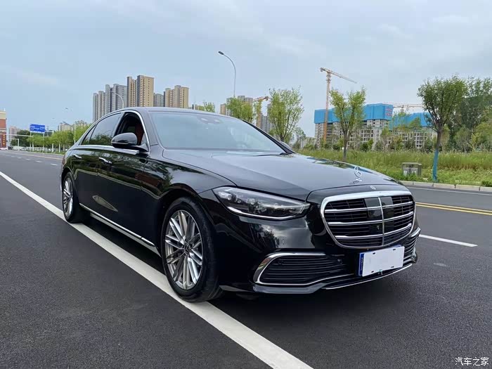 最新到店 22年奔驰s450l 全车原版原漆带车衣 3万公里