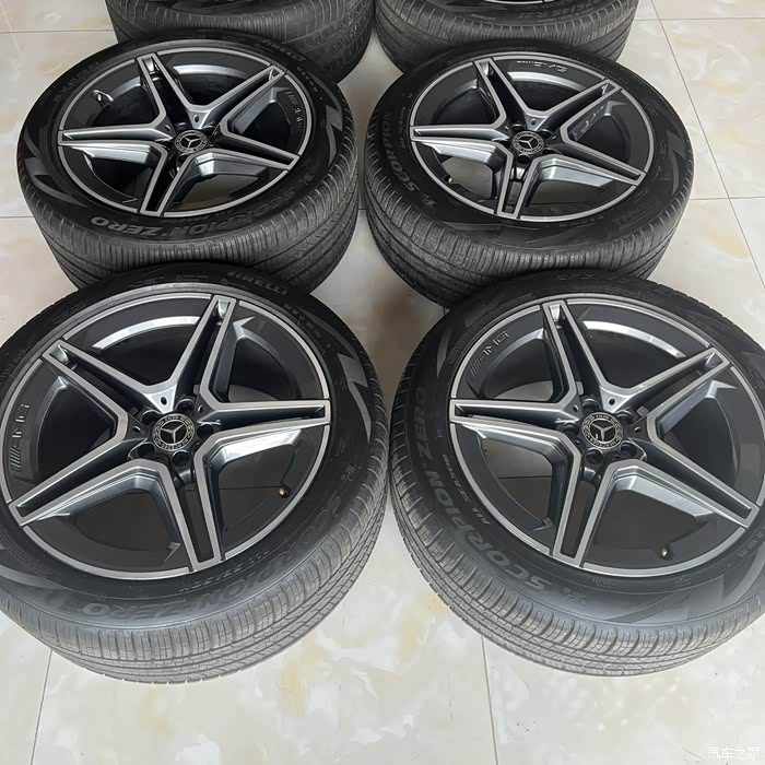 奔驰gls450 21寸轮毂轮胎,黑色灰色都很不错!