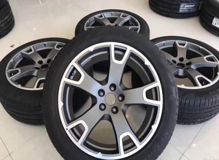 出售玛莎拉蒂莱万特原装 20 寸轮毂轮圈一套,纯原装,刚换的