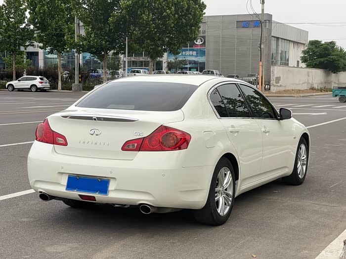14年一手英菲尼迪g25全程4s仅仅行驶9万公里