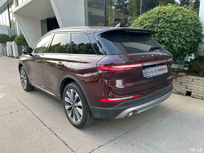 林肯 冒险家 2022款 2.0t 两驱尊雅版
