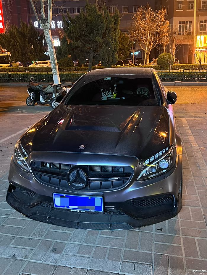 奔驰轿车 c200外观图片