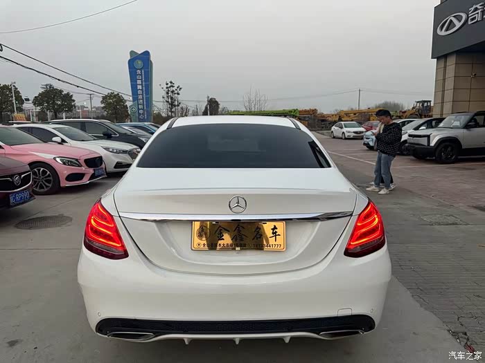 奔驰c180,3个面补漆车况原版,2把钥匙,亏本批发