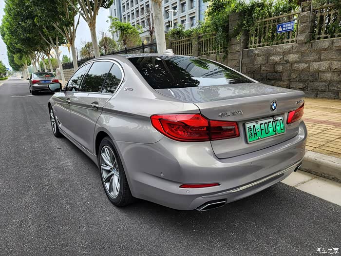 点击:>1|回复:>0宝马5系新能源论坛>19款530le先锋,开米士银外米内