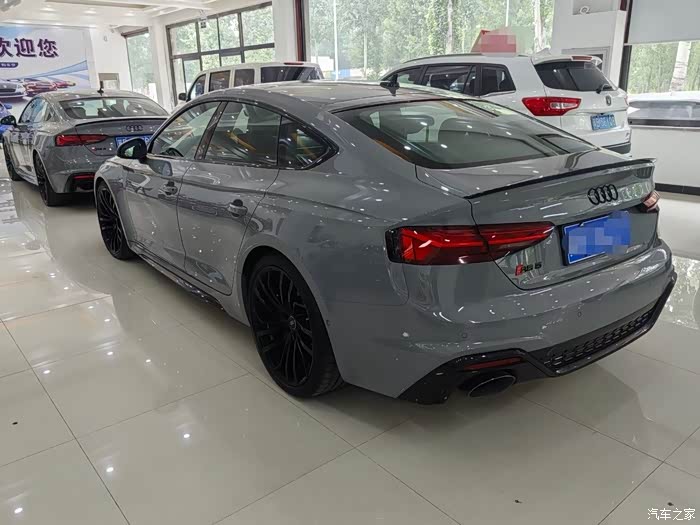 11挂牌,奥迪rs5黑耀版 纳多灰,2000公里,原版