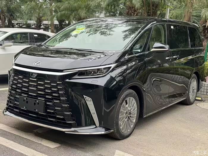 【图】lm1580000现车4座 面包车天花板_雷克萨斯lm论坛_汽车之家论坛