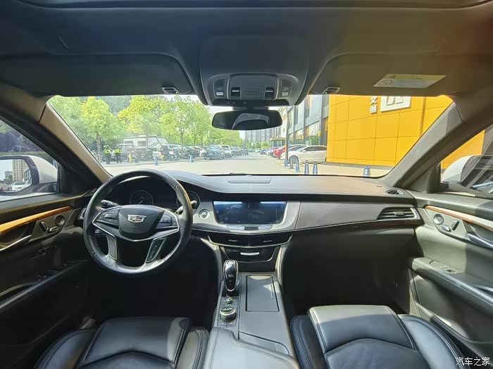 20年上牌20款凯迪拉克ct6 28t 精英 表显5.2万公