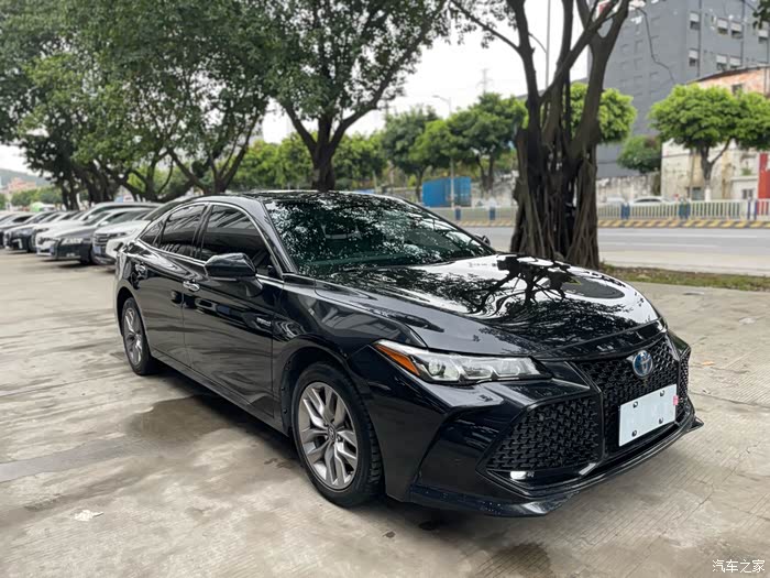 21年5月丰田亚洲龙双擎2.5豪华版,一手车,5万多公里,全