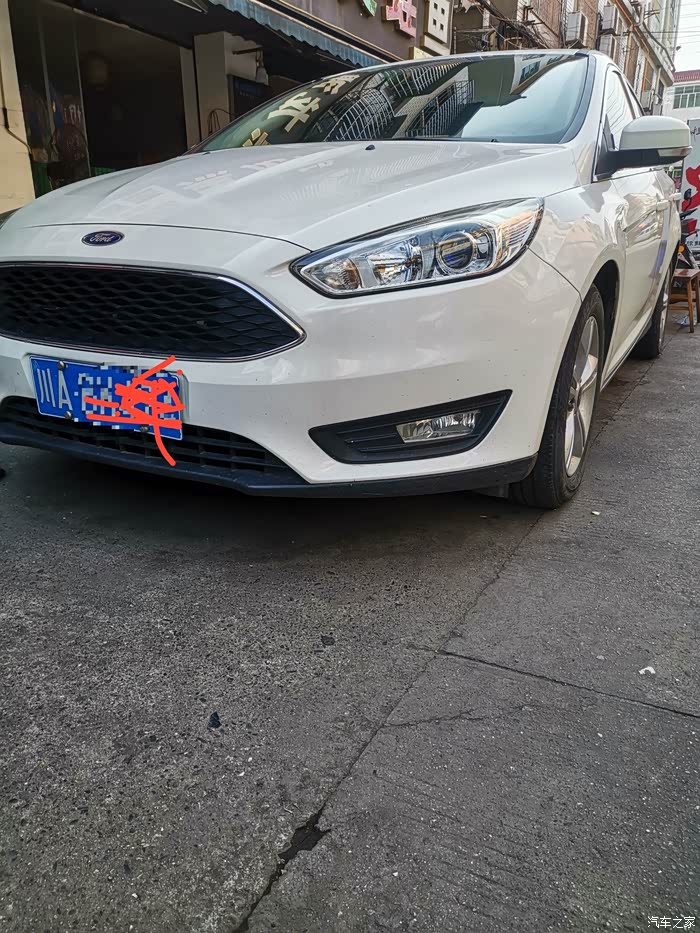 17款手动两厢福克斯