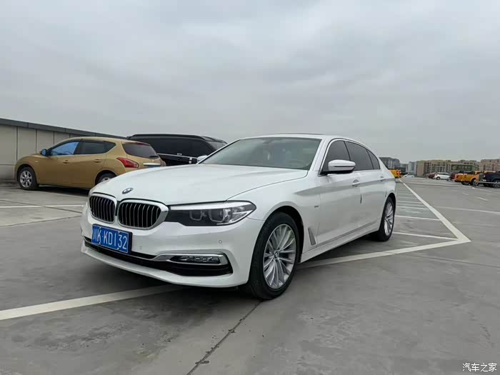 18年宝马525li 豪华 8万多公里 一手车 原版车况 双