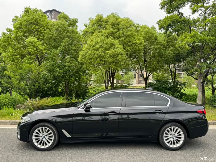 22年宝马525li豪华套装 个人一手 27000公里 车况