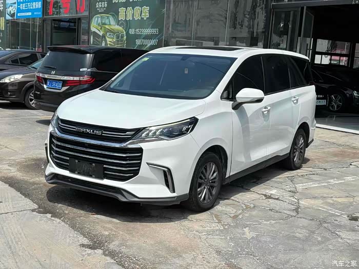 出2021年大通g50 1.5t自动精英版 全车原版 三件补