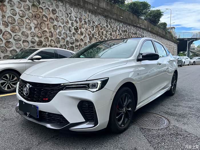 2023年11月上牌别克威朗1.5t pro gs疾风版 顶