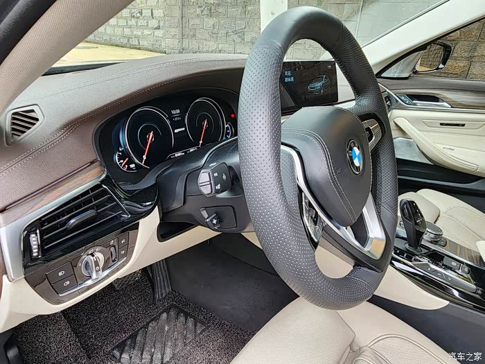 点击:>1|回复:>0宝马5系新能源论坛>19款530le先锋,开米士银外米内