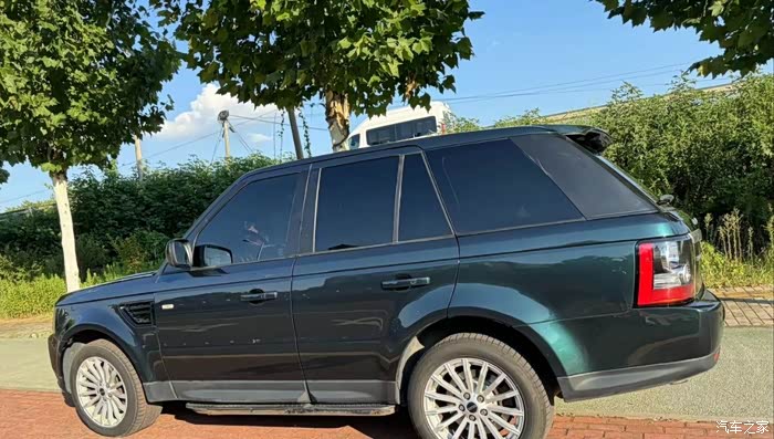 出一手路虎揽胜运动柴油版13款21万多公里