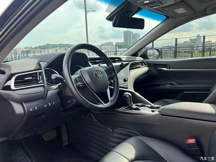 19年丰田凯美瑞2.5g 一手6万公里原版原漆