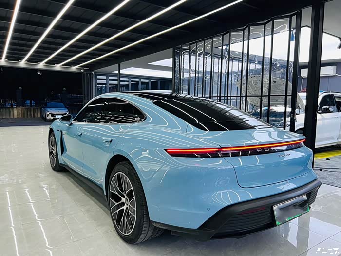 21年8月保时捷taycan 小姐姐一手 sc组件 空气悬挂