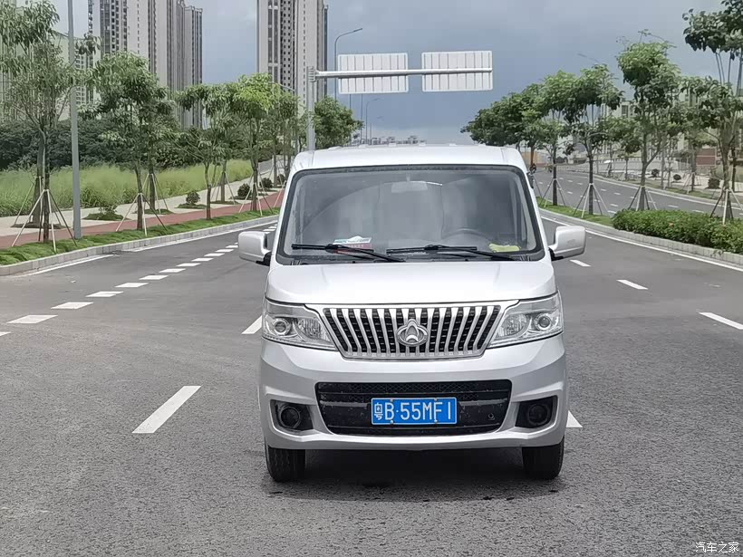 汽车之家|刚刚拿下2018年长安m80四座货运版面包车,精品车况,带大|车