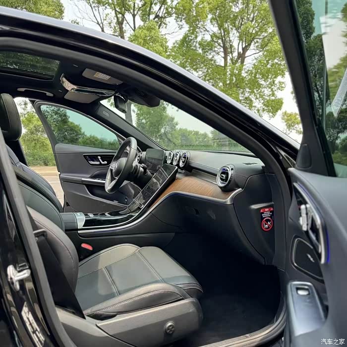 22年22款奔驰c260l 行政立标,一手车,双边电动座椅