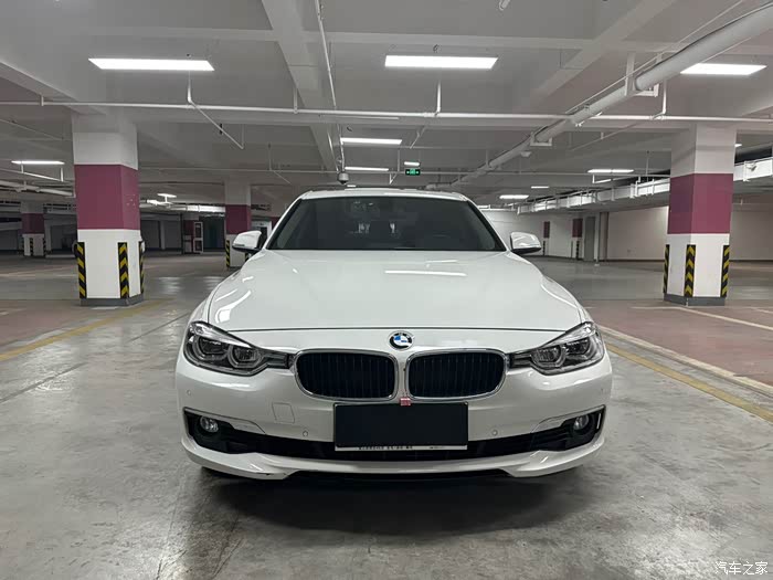 16年宝马320li,16年上牌,个人一手,9万公里,特价批