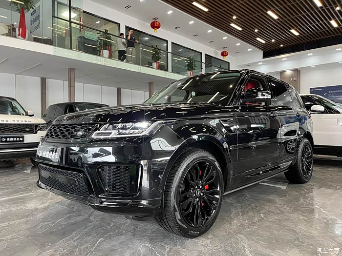 路虎 揽胜运动版 2022款 揽胜运动 3.0 l6 耀黑版