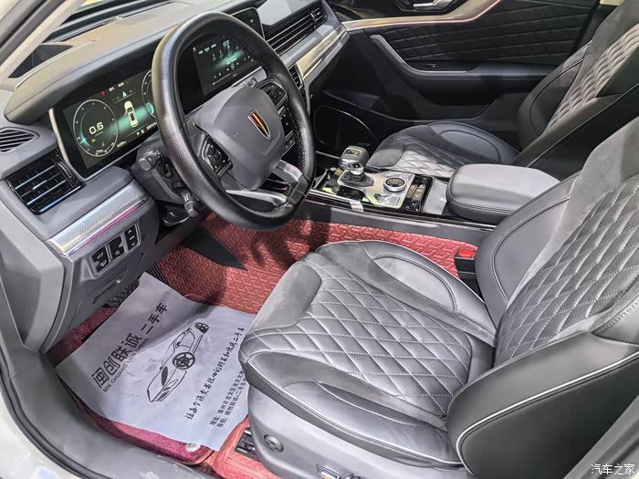 【红旗hs5】20年9月上牌,一手用车极品车况,行驶6万多公