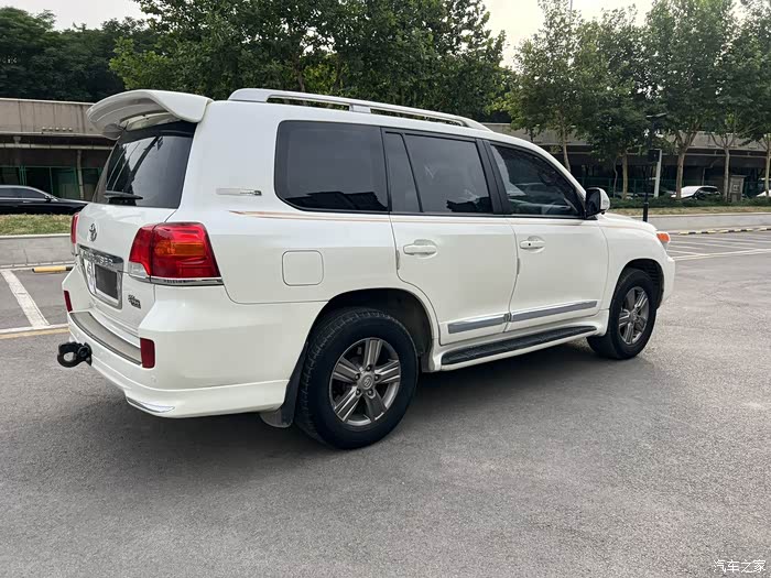 16年酷路泽4.0黎巴嫩限量版 预出售