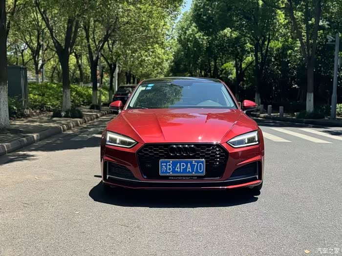 19年红色奥迪a5,4门无边框大掀背,安全行驶6万公里,查博