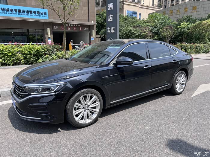 出自用一手22新帕萨特 2022款 330尊贵版 同年9月上