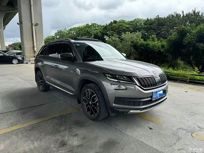 0t七座四驱旗舰版