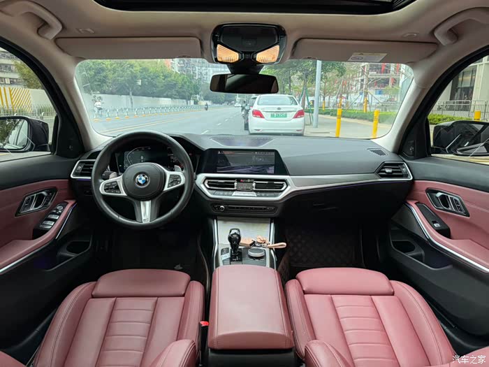 2021款 改款 宝马3系 325li m运动曜夜套装【32
