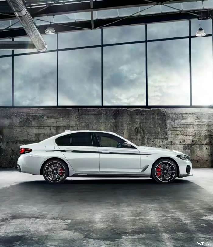 宝马5系升级原厂20寸轮毂