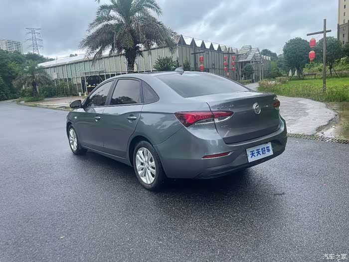 新到18年差几天别克英朗自动挡,本地一手,安全行驶六万多公里