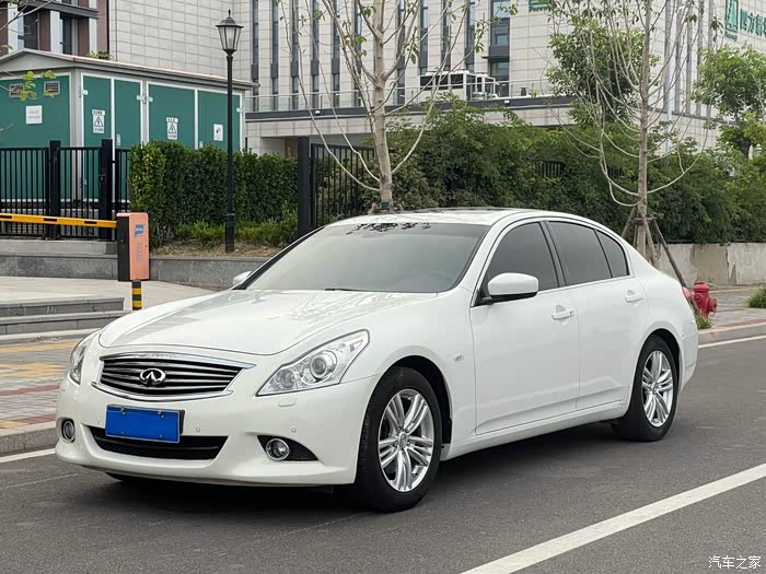 14年一手英菲尼迪g25全程4s仅仅行驶9万公里