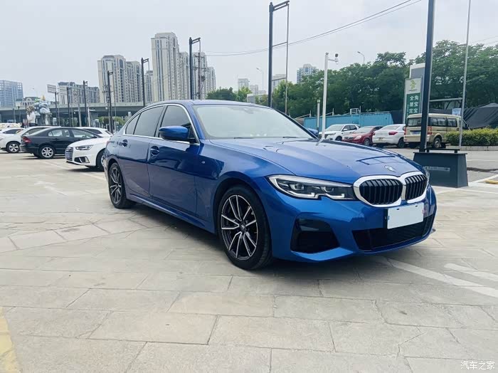 21款改款宝马3系行驶2.5万公里,特价