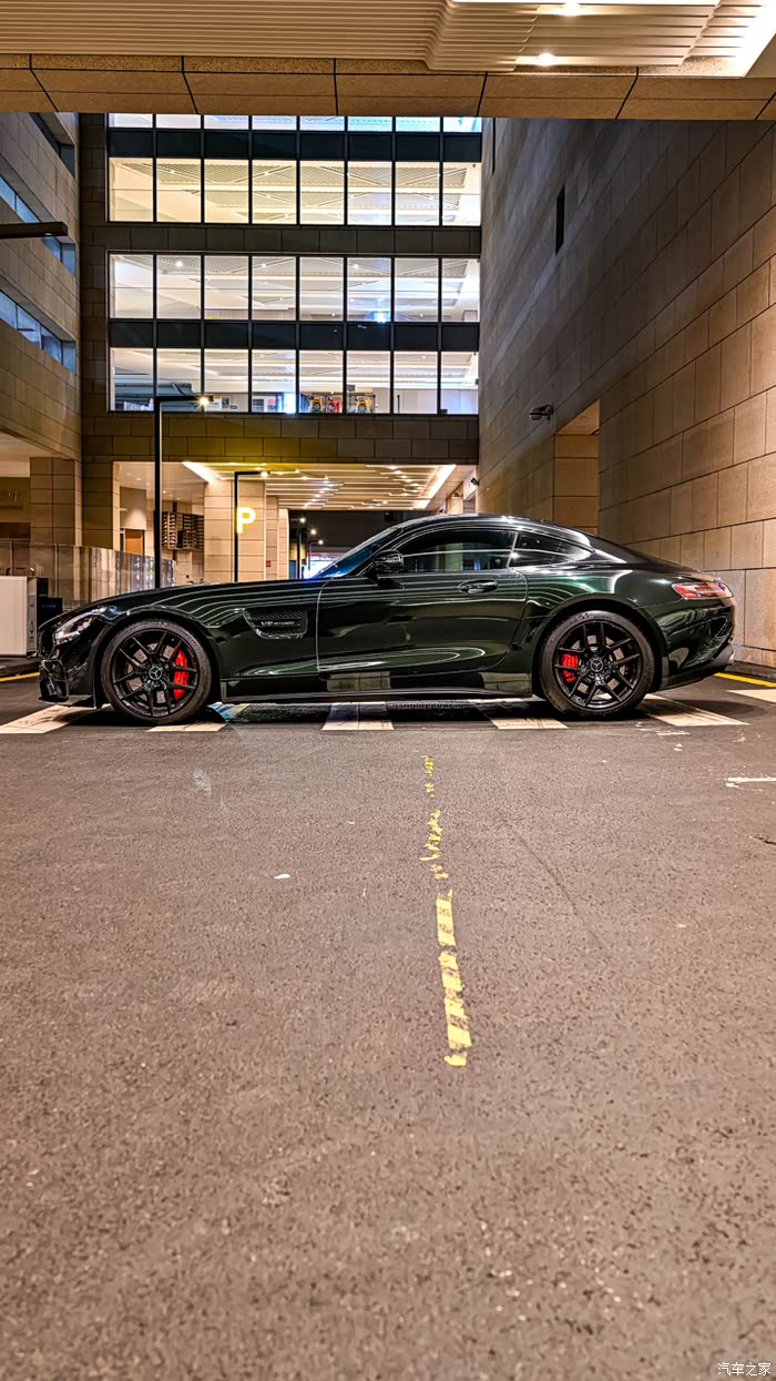 21年奔驰amg-gt 2.6万公里 原漆车况 液晶仪表 旋