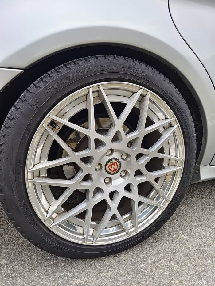 最美奔驰r,完美升级21寸bc锻造轮毂!车挺好,现在就是便宜