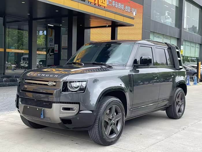 新到23年23款路虎卫士110 hse版,安全行驶1.8万公