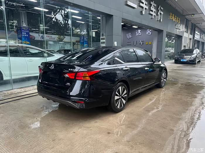 0t日产天籁智进版,一手精品,实表4.6万公