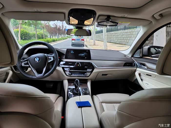 点击:>1|回复:>0宝马5系新能源论坛>19款530le先锋,开米士银外米内