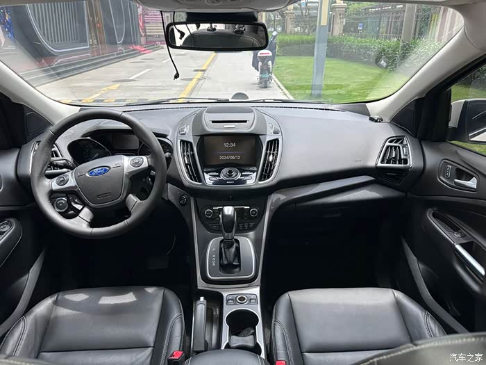 上架15年上牌福特翼虎?看好是2.0t不是1.5t动力充足?