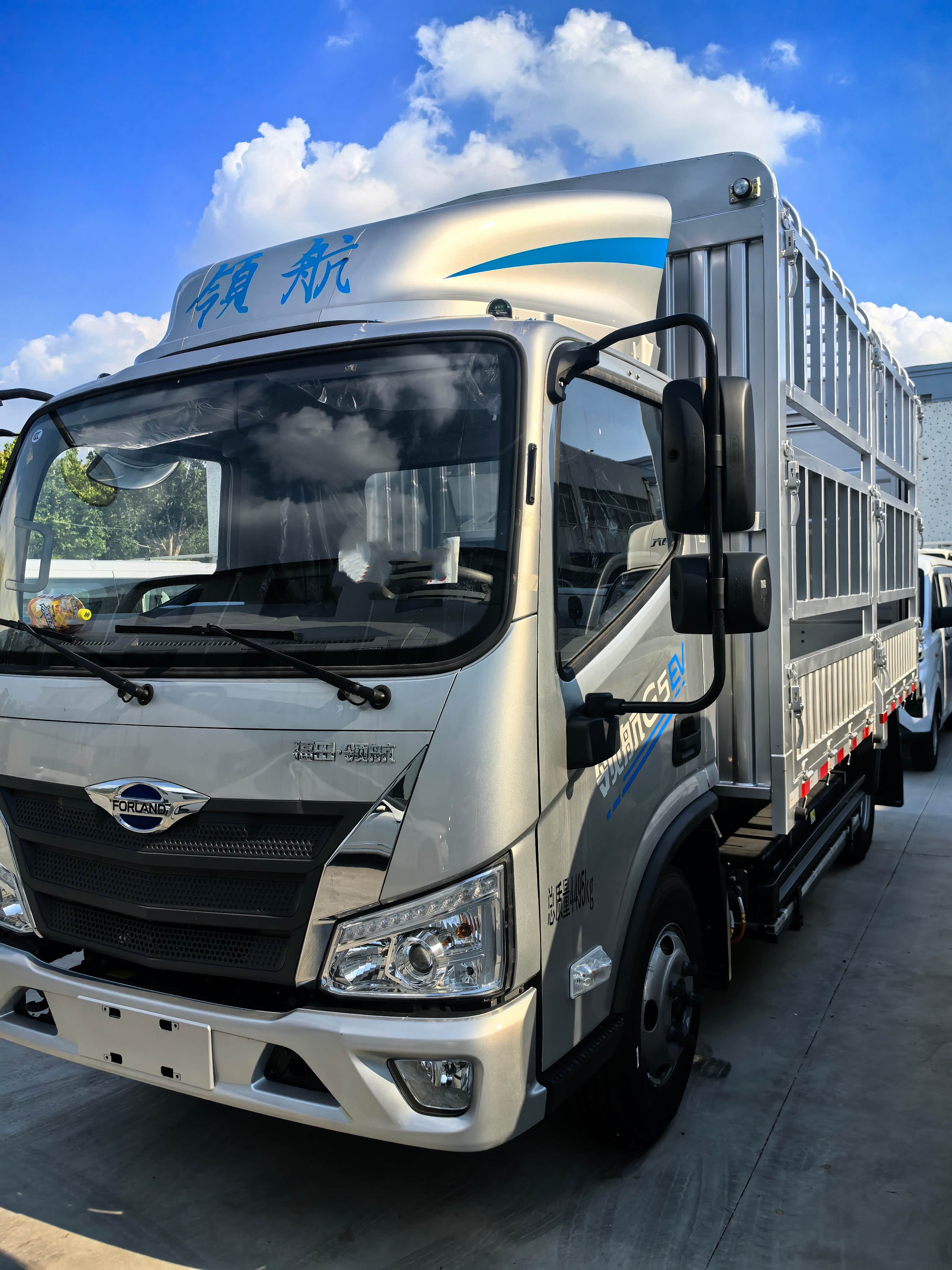 福田领航g5 四米二新能源高栏车 宁德时代100度电