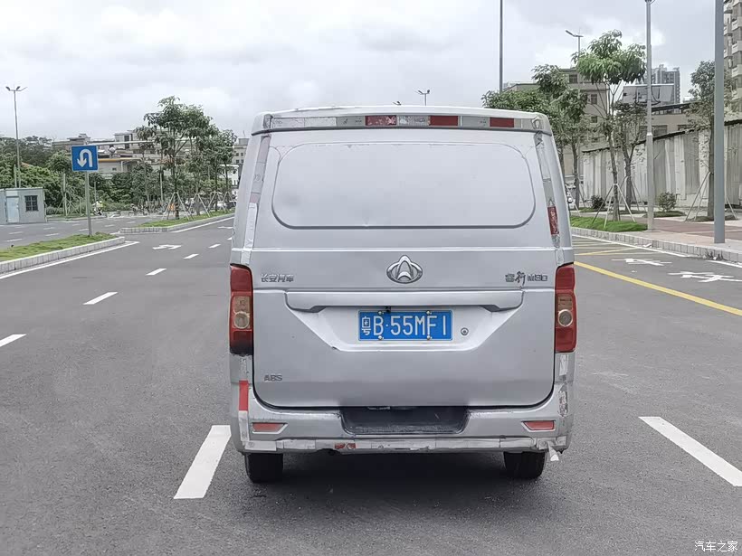 汽车之家|刚刚拿下2018年长安m80四座货运版面包车,精品车况,带大|车