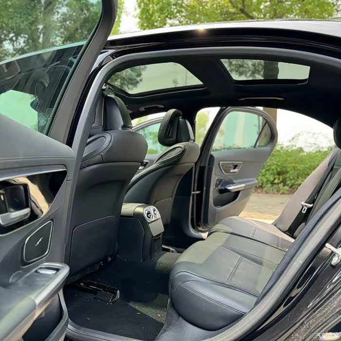 22年22款奔驰c260l 行政立标,一手车,双边电动座椅