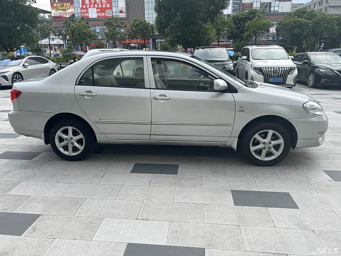 广州出2010款丰田花冠1.6自动档豪华版