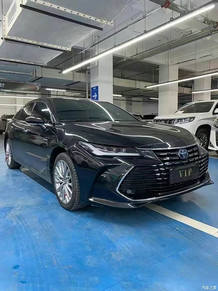 58 23年新款丰田亚洲龙,自动2.5双擎xle尊贵版